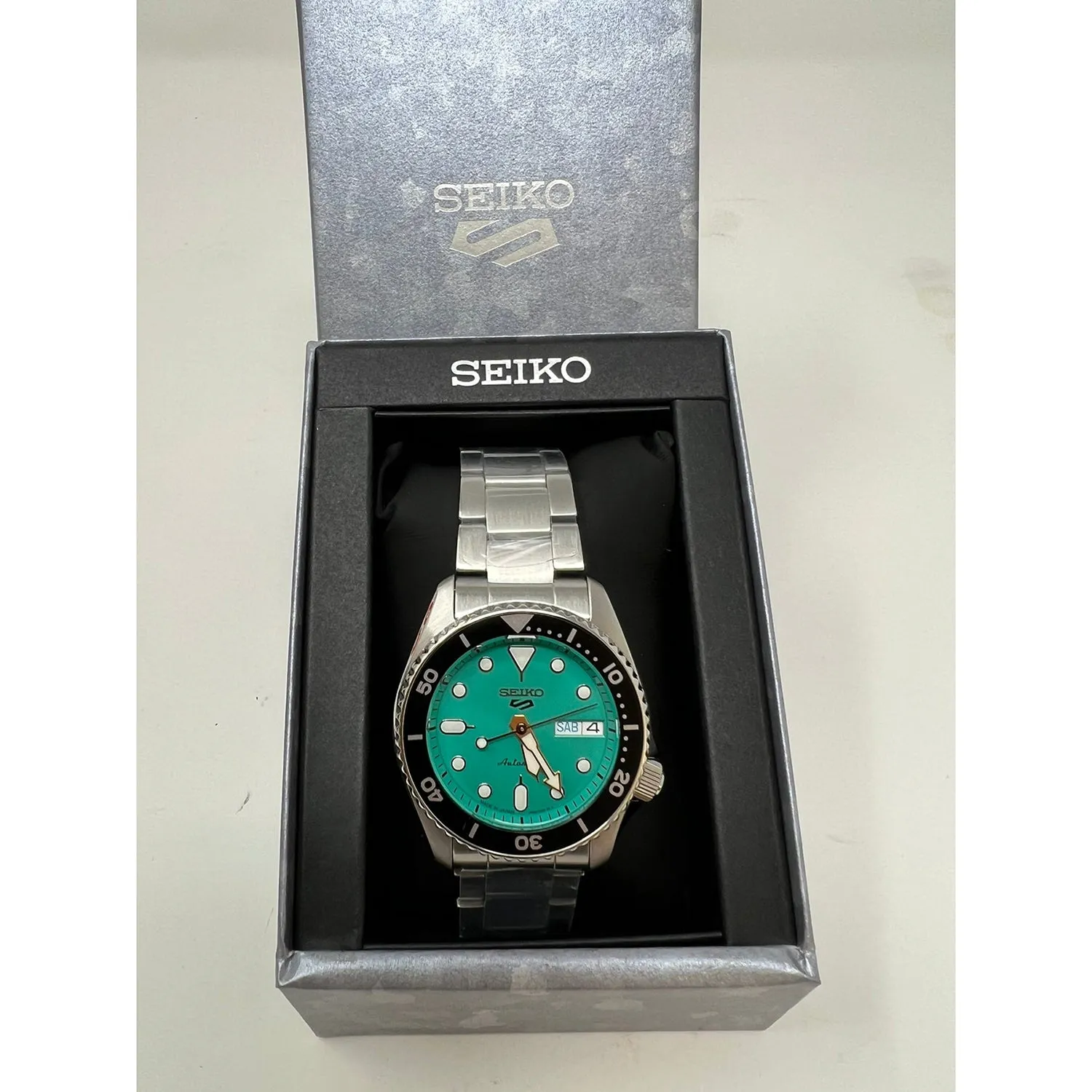 Seiko 5 Sports SRPK33 10 ATM Water Resistant 38.0mm Vibrant Green Dial Automatic Men's Watch